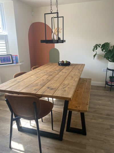 Trapeze Frame Table